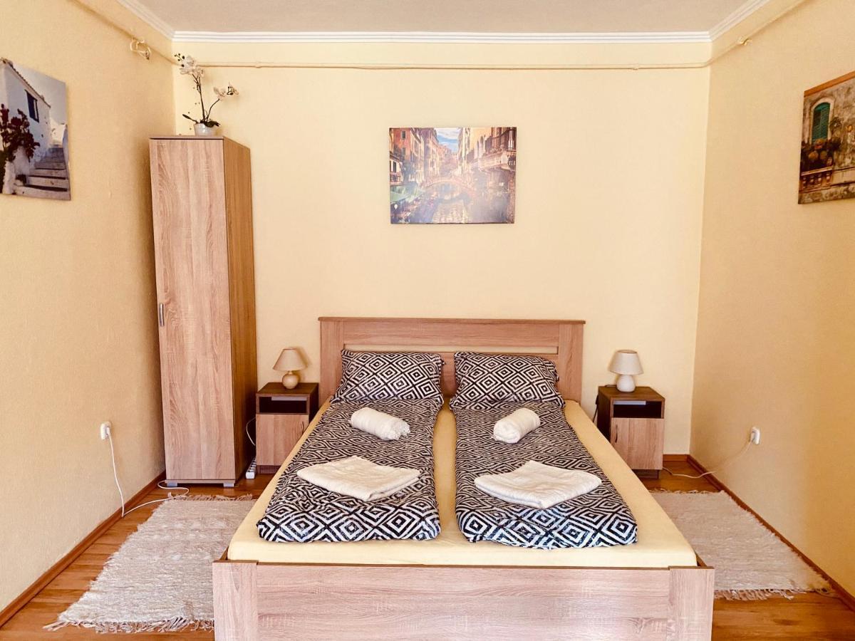 Victoria Apartman Эгер Экстерьер фото