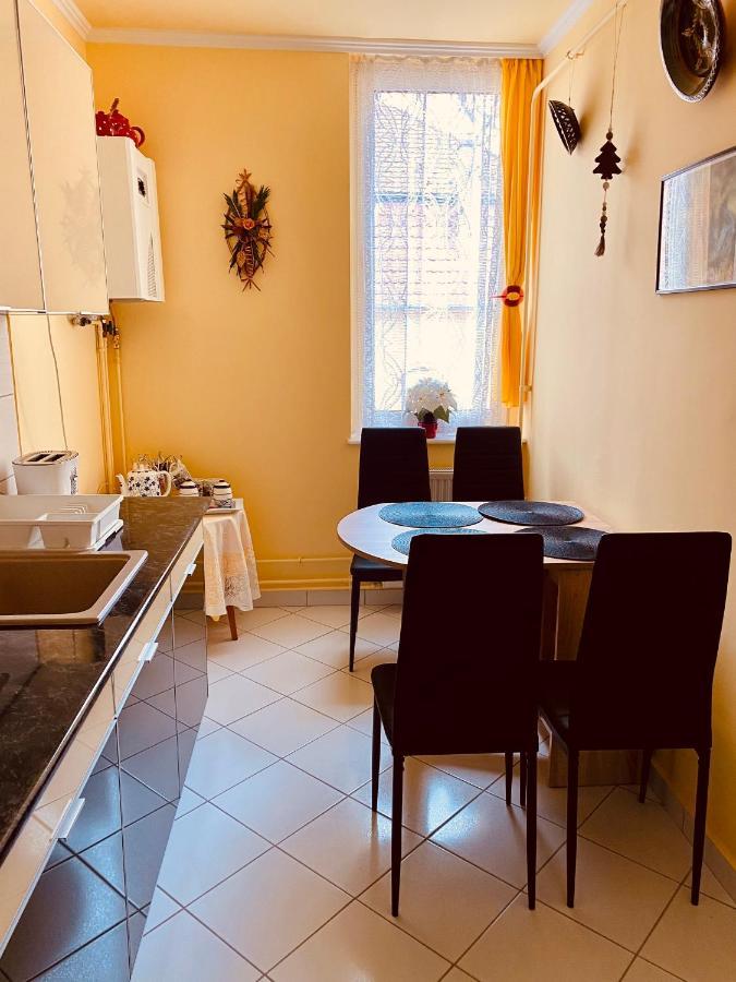 Victoria Apartman Эгер Экстерьер фото