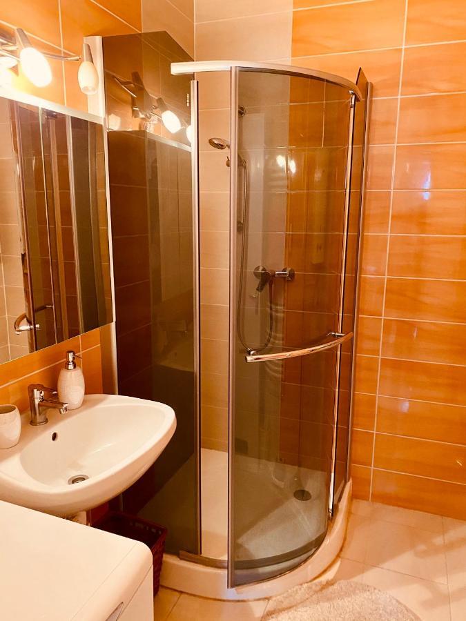 Victoria Apartman Эгер Экстерьер фото